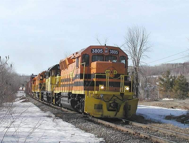 Photo of SL&A 3805 southbound out of Richmond,Quebec