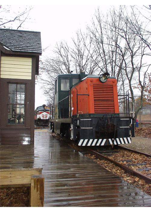 Photo of CERM 44 tonner sits in the rain.
