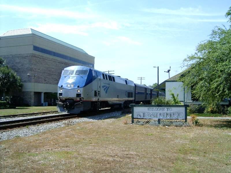 Photo of NB Silver Meteor idle in Kissimmee