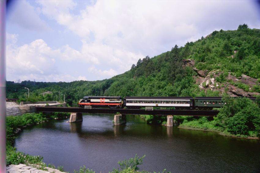 Photo of RMNE's NH 2525