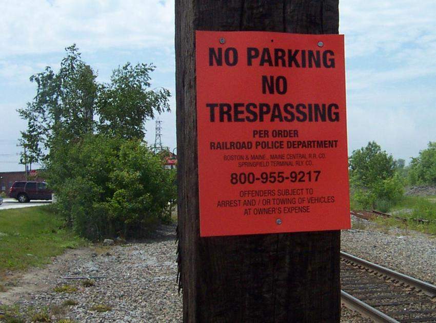 Photo of New signs have appeared near the Saco Station