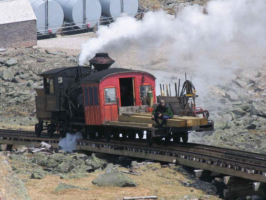 Photo of Work train approaching summit (2)