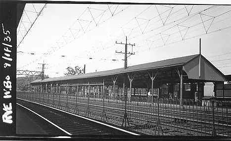 Photo of Rye, New York Westbound station.