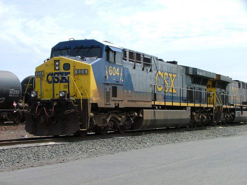 Photo of CSX at West Springfield
