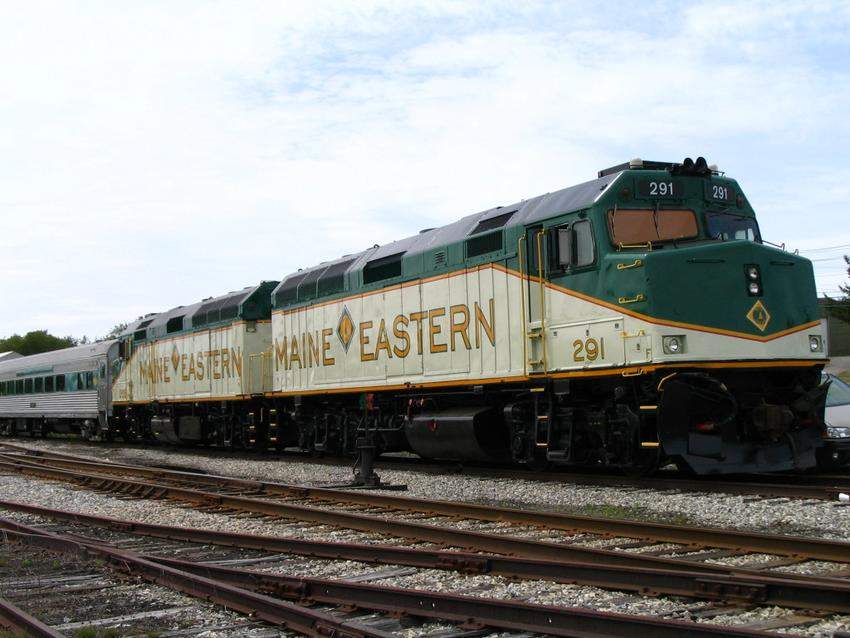 Photo of Maine Eastern 291 and 265 at Rockland Maine