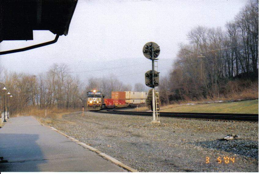 Photo of NS Harrisburg-Pitt Line