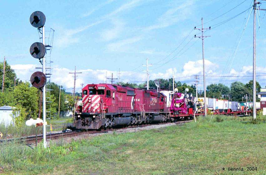 Photo of CP#6002, Strates Train, McVille, NY.