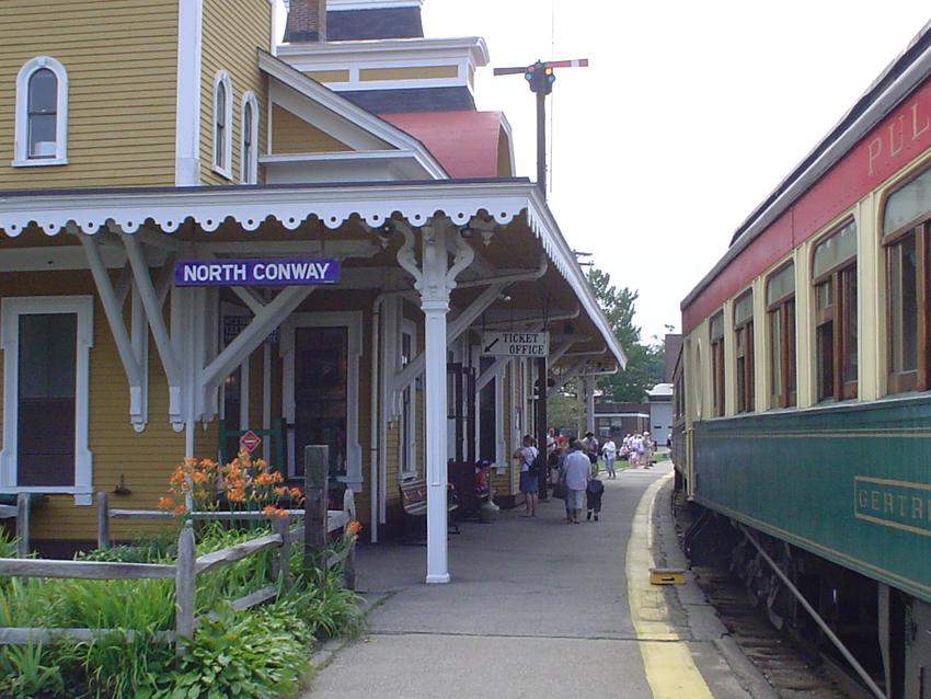 Photo of North Conway, NH Station