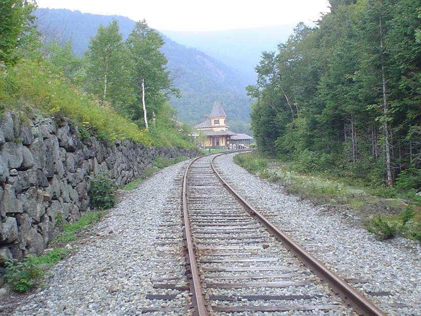 Photo of A look towards Crawford Notch Station