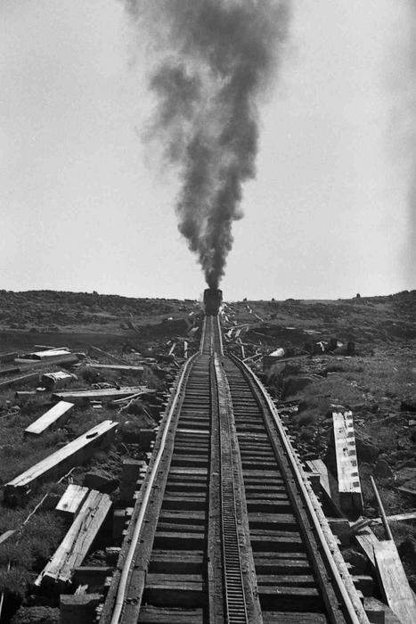 Photo of The cog train putting on the coal.
