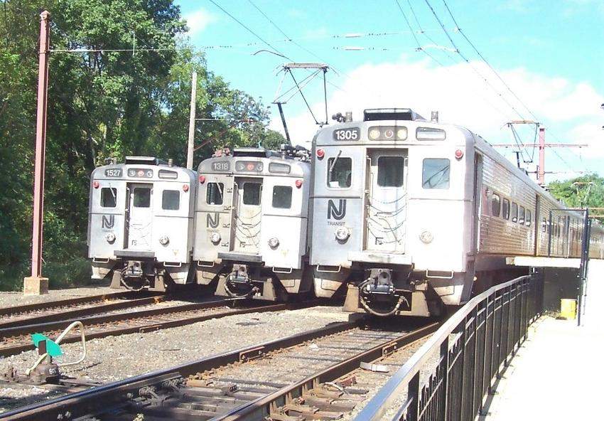 Photo of NJT trains 1527, 1316, and 1305
