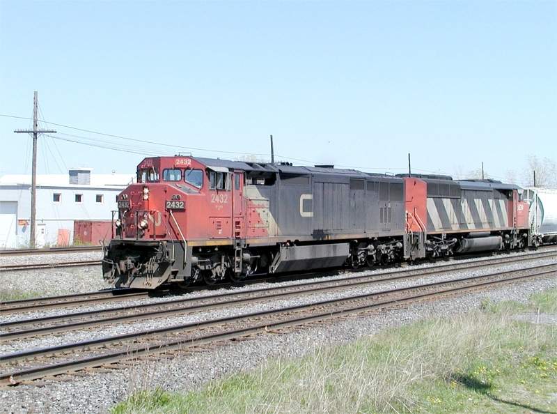 Photo of CN 8-40CW 2432 westbound at Dorval
