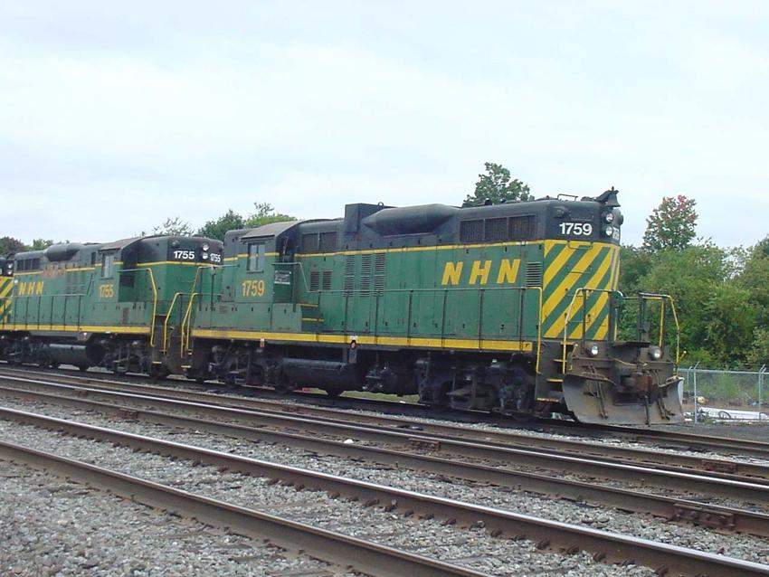Photo of NHN-1759 waiting to go.