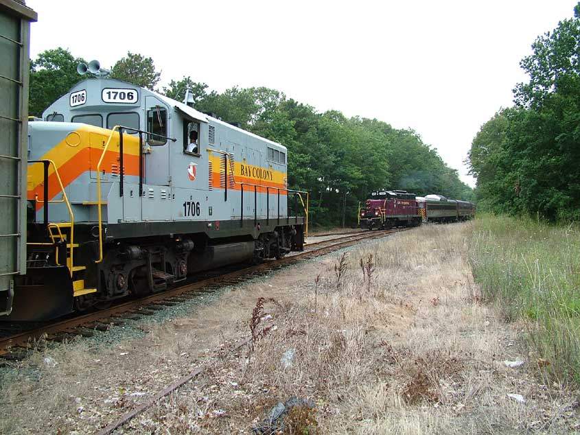 Photo of Bay Colony Extra #1706 waiting for CCCX Extra #1501