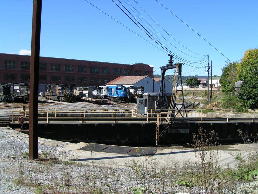 Photo of Turntable At Tyrone, PA