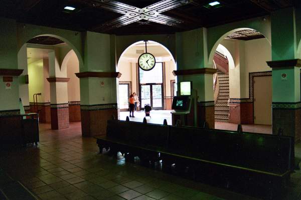 Photo of Interior of Santa Ana Station