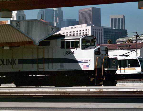 Photo of Metrolink and Gold line at Union Station LA
