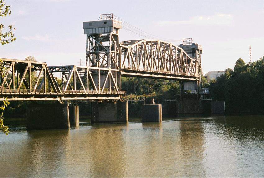 Photo of Bearing Cross Railroad Bridge UP Position
