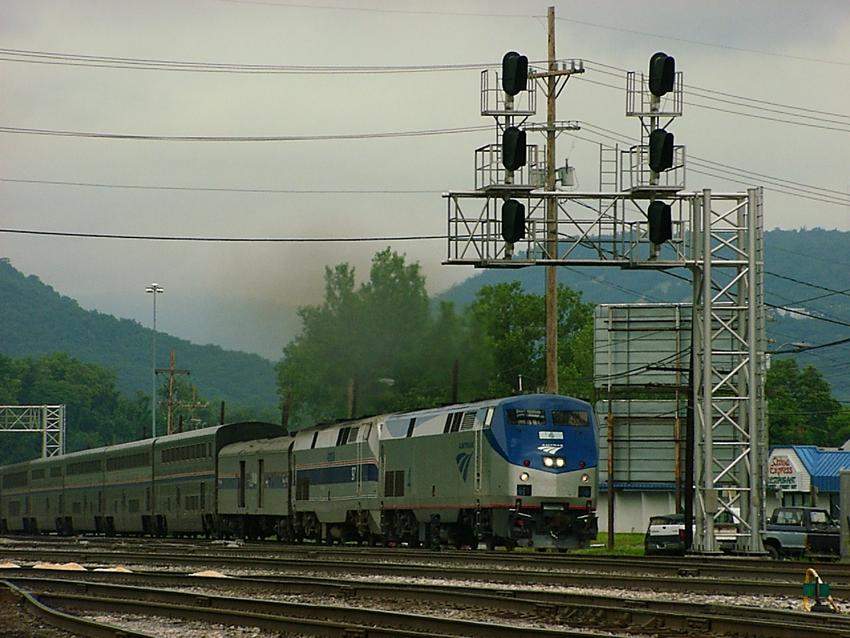 Photo of Amtrak #4 at Virginia Avenue