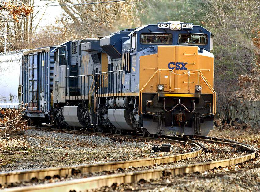 Photo of CSX SD70ACe leading POMO in Chelmsford