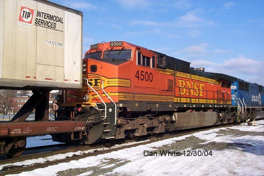 Photo of BNSF in Worcester