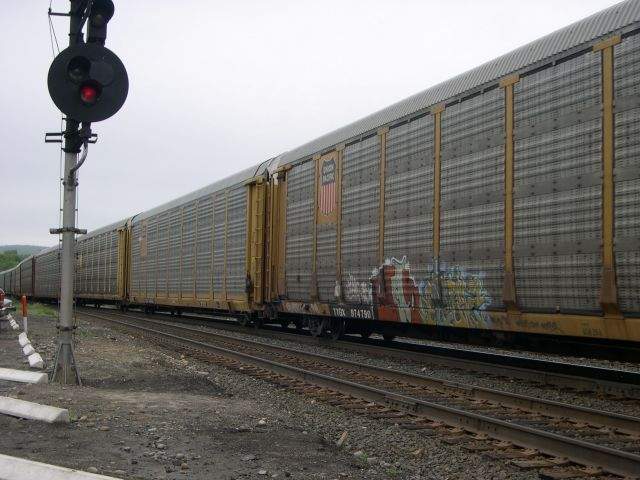 Photo of Autorack train