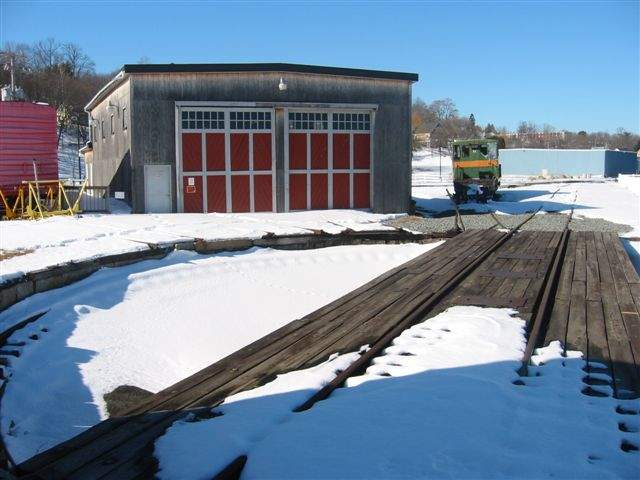 Photo of BML turntable and roundhouse