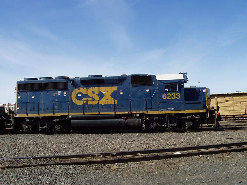 Photo of CSX 6233 at Cedar Hill