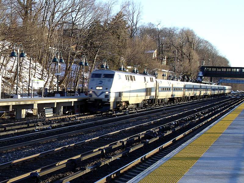 Photo of Metro North on the Hudson Line