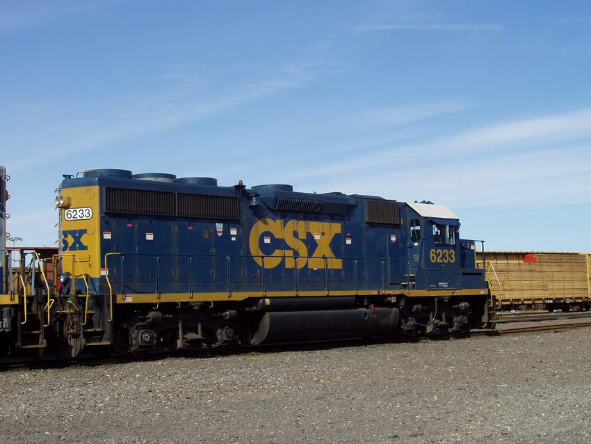 Photo of CSX 6233 at Cedar Hill