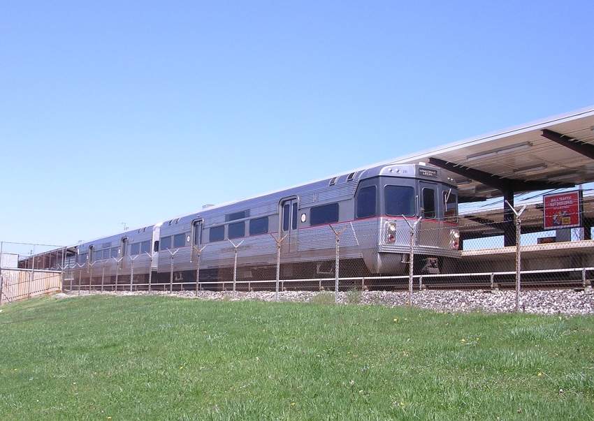 Photo of PATCO at Woodcrest