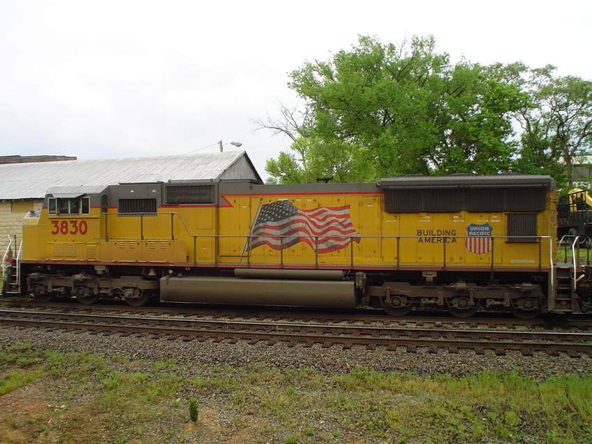 Photo of Flagship On NS Rail