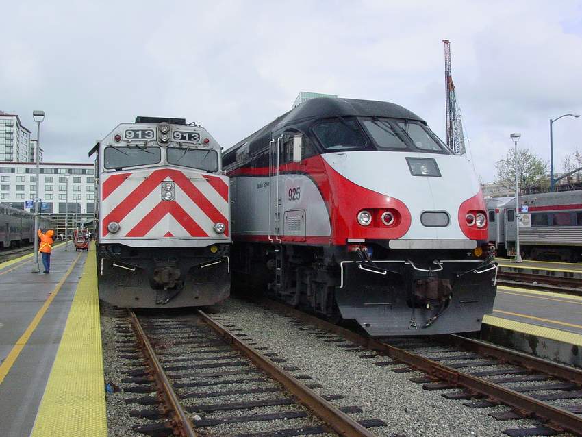 Photo of # 913 and # 925 in SF