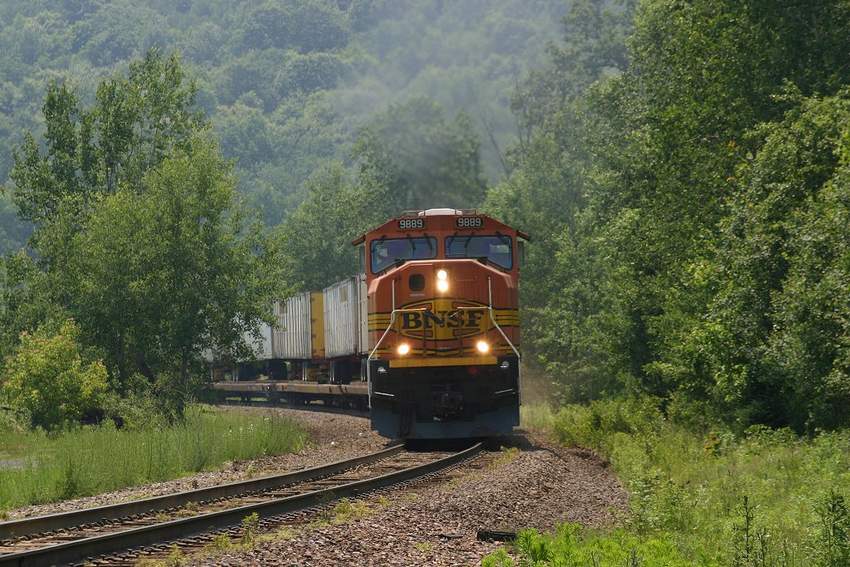 Photo of 168 at Belden Tunnel