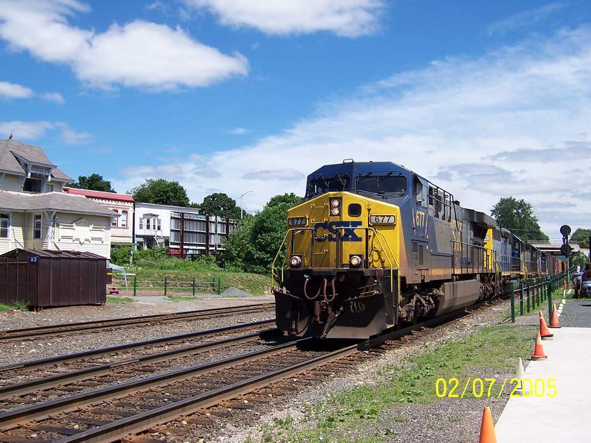 Photo of CSX Freight awaiting Amtrak