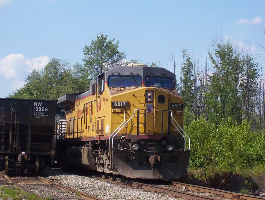 Photo of UP-6817 at Bow, NH