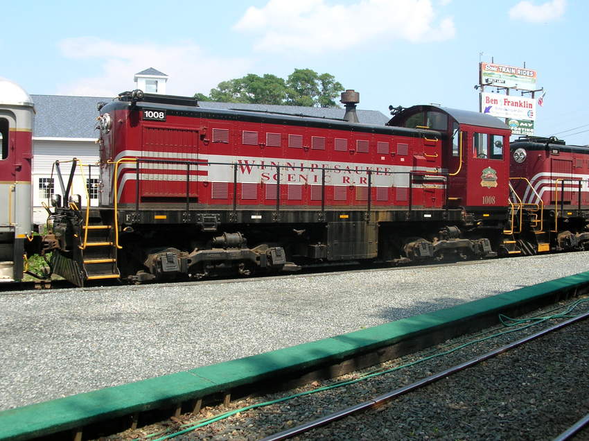 Photo of Lake Winnipesaukee Scenic Railroad 1008 Alco Switcher at Meredith, NH