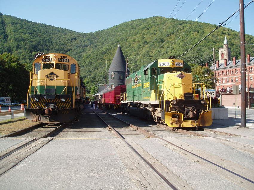 Photo of Railfan Day at Jim Thorpe PA.