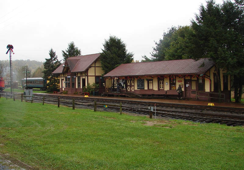 Photo of Kempton station