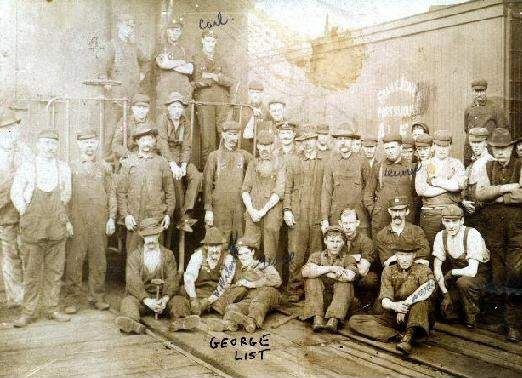 Photo of Group of B&M mechanics ( around 1910)