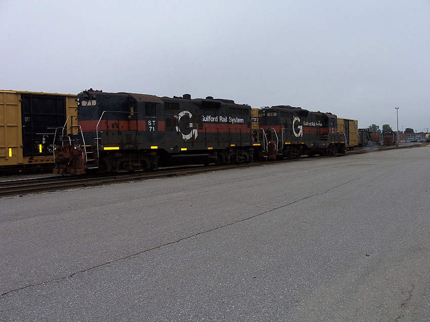 Photo of ST 71 switching at Waterville, ME