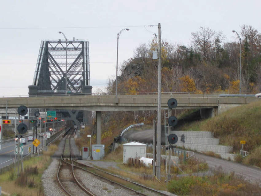 Photo of Quebec bridge on 4th of November 2005