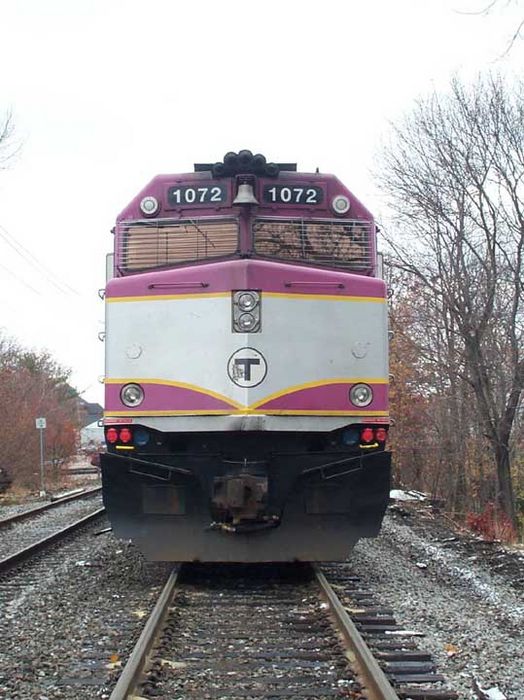Photo of Locomotive 1072 on the lead of MBTA Train #911/Trail of #912