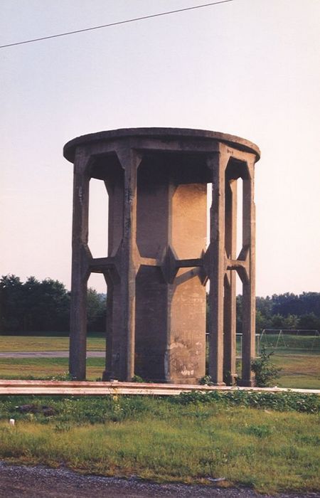 Photo of Water-tank support