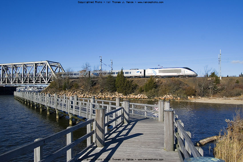 Photo of Southbound Acela crosses the Connecticut River in Old Lyme, CT