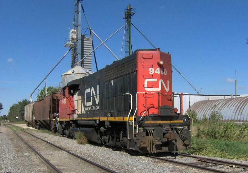 Photo of CN Local Freight stops at Hilbert Jnt. on the old Soo