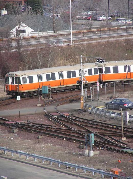 Photo of A 2-car MBTA Orange Line (Boston) train in Wellington yard.