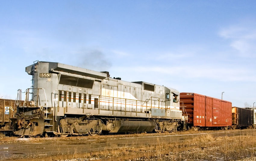 Photo of MMA 8553 GE B39-8 switching Hermon Yard at the Farm