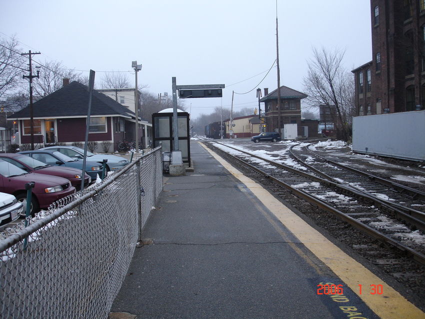 Photo of LOOKING EAST FROM WALTHAMS INBOUND PLATFORM