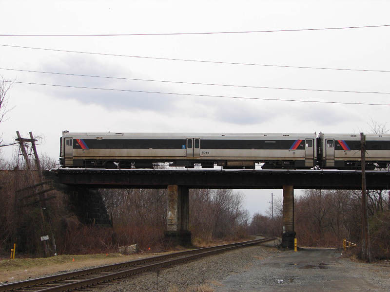 Photo of NJT Atlantic City Train pulling off of Delair Bridge